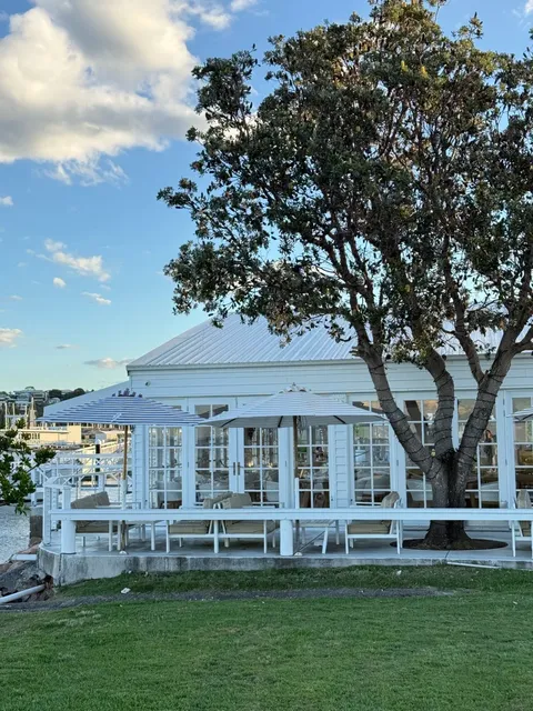 Brisbane | The Seaside Restaurant I've Always Wanted to Visit 🌊​