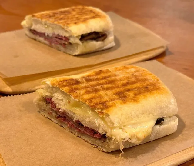 Portland, Maine | Duckfat — A Unique Belgian Eatery 🦆