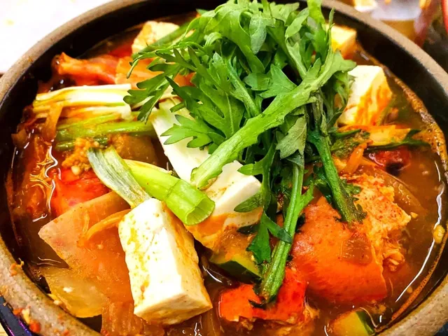 LA Find 🦑｜Ktown’s Hidden Seafood Gem: T Equals Fish