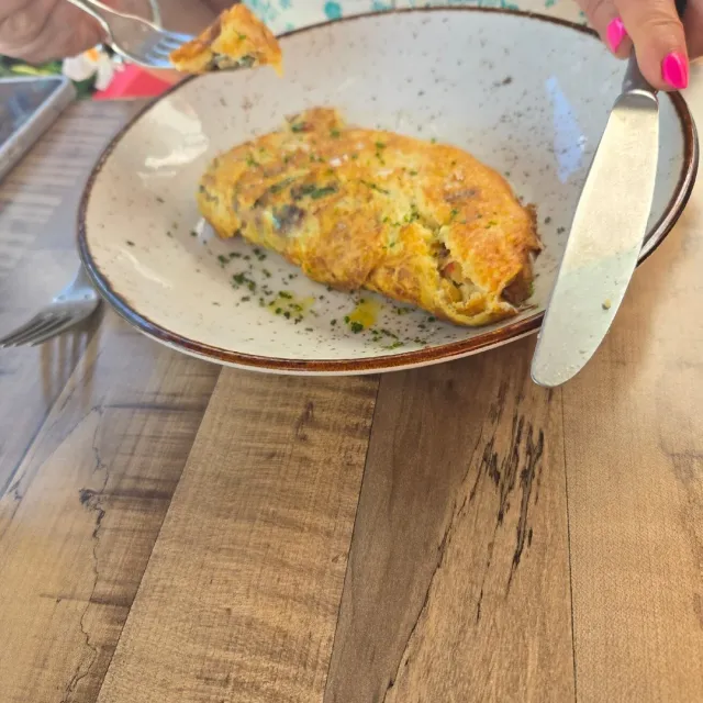 Carlos & Great Food Steal the Show 🥞