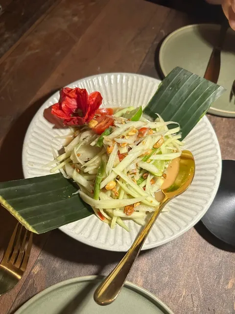 Chicago | Review of Popular Thai Spot — Siam Thai 🍽️