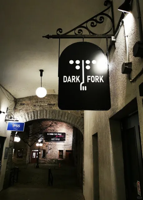 🇨🇦 Ottawa Dining Review｜Friday Night in Complete Darkness 🕶️