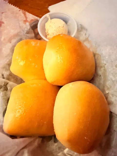 Texas Roadhouse: The Ultimate Bang for Your Buck! 🥩✨