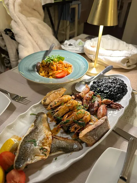 🇲🇪 Kotor's Seafood Feast Has Me Spellbound – Absolutely in Love!