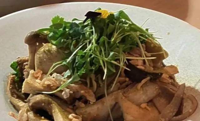 🍛 Khao Hom Thai & Lao Cuisine | Minneapolis' Hidden Laotian Treasure!