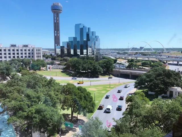 Dealey Plaza & The Sixth Floor Museum: A Haunting Pilgrimage 🏛️