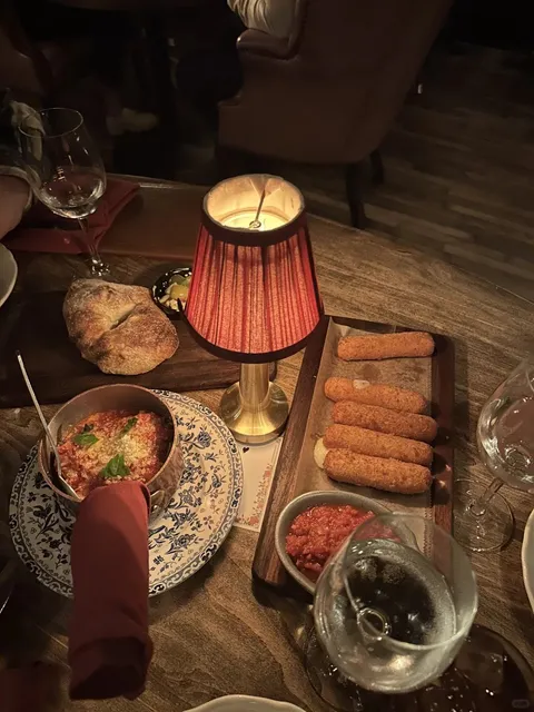 Chicago Food | Date Night Restaurant - Ciccio Mio❤️