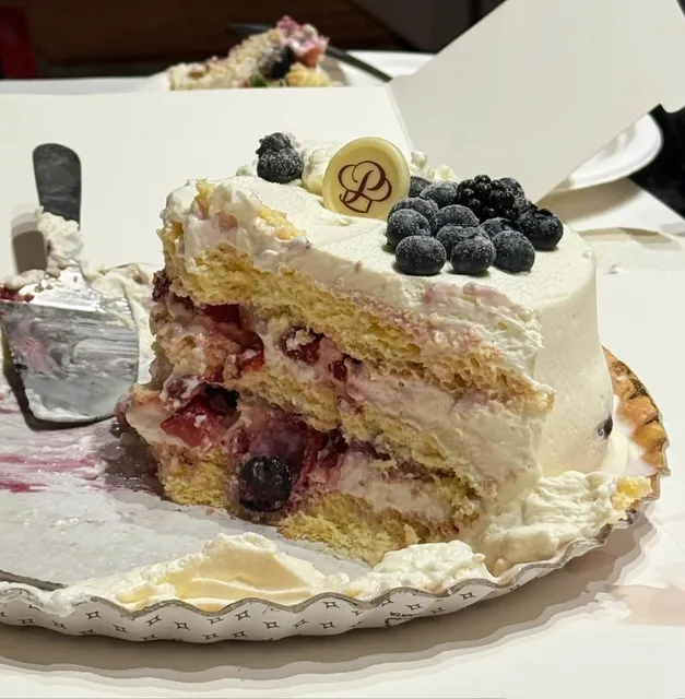 🇺🇸 LA Hidden Gem Bakery｜Porto‘s Bakery 💛🍰