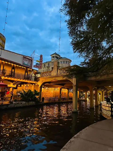 🇺🇸 Two-Day, One-Night Guide to San Antonio!