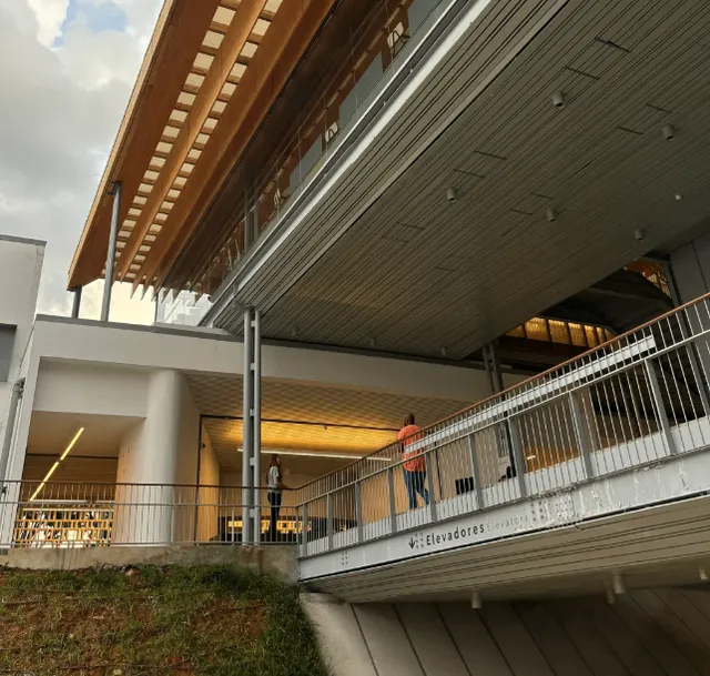 Sao Paulo 🇧🇷 PINA Museum | Exterior