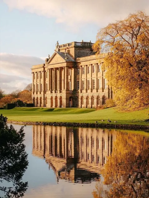  Stepping into Jane Austen's Dreamy Estate!​​