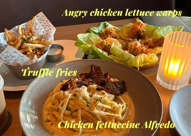 ​​Earls Kitchen + Bar | Spicy-Sour Chicken Lettuce Wraps🌶️🍗