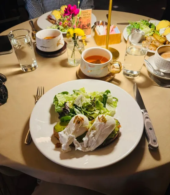 🥐 Amazing Service & Delicious Food! 🌟