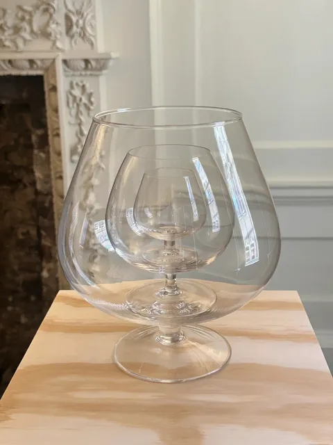 💡 London Exhibition | A Not-So-"Barn"-Like Barn Show 🪵🎭