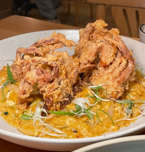 Thai food in New York | Soft crab egg curry!