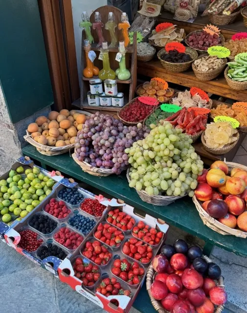 Medieval Town City Walk! Siena, Italy
