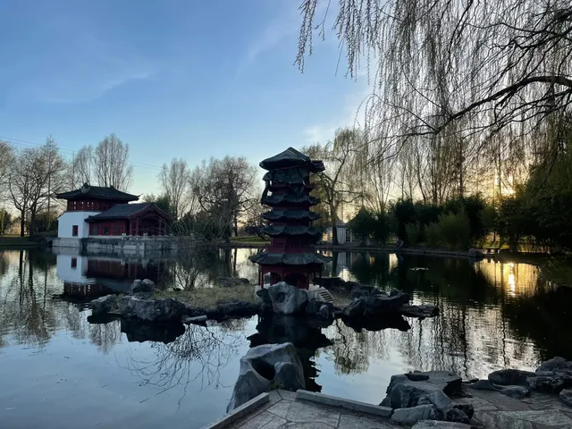 Berlin's Garden of the World: So Beautiful It Makes You Cry 🌸✨