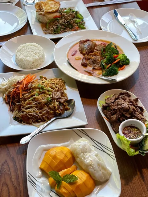 Seattle Thai Food - Roasted Duck Curry