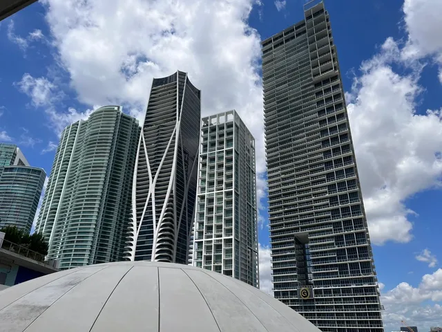 🇺🇸 Miami Travel Diary: A Stunning Seaside Science Museum & More! 🌊✨