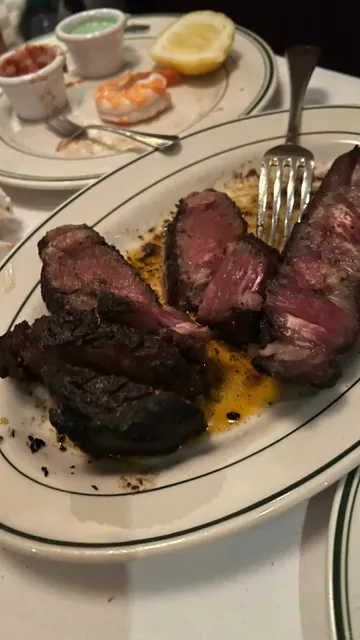 Buffett, Can You Please Eat Something Decent? 😗