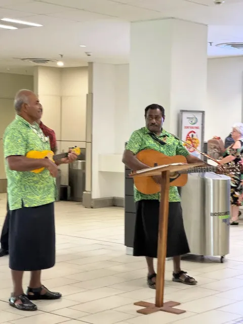 🌴 Fiji Adventure – Day 1: Nadi Town & Coconut Crab Delights! 🇫🇯
