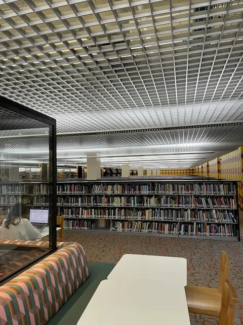 Savannah College of Art and Design (SCAD) 🏛️🎨📸