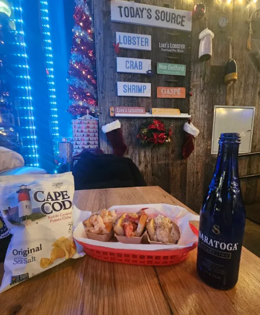 Great Spots for Solo Dining in Boston 