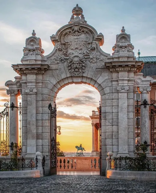 The Habsburg Gate: At Dawn, Buda Castle Welcomes with Grand Ceremony 