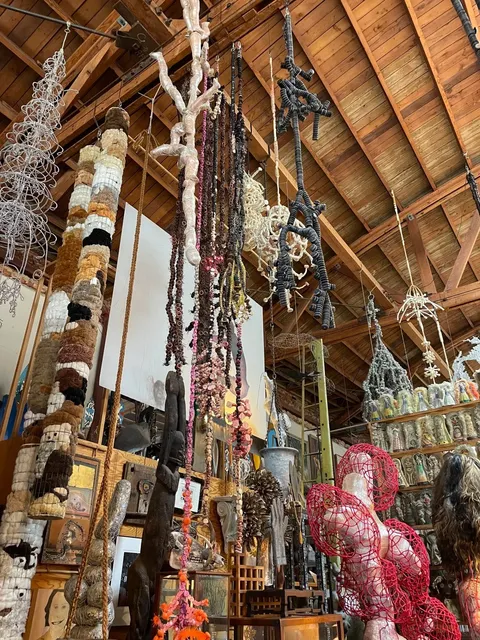 A Magical Little Shop in Highland Park, Los Angeles ✨🪄