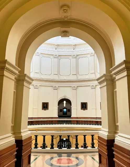 🇺🇸 Austin, Texas: Measuring History Step by Step