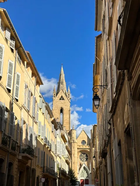 Aix-en-Provence: Quietly Beautiful ✨