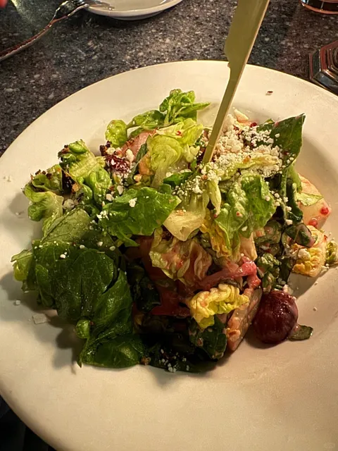 🌟 Highly-Rated Restaurant at Disneyland California 🤗