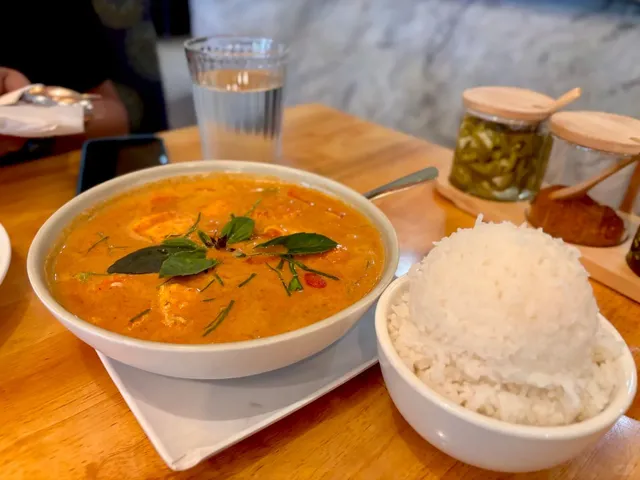 My First Thai Food Experience in Diamond Bar 💎🍾