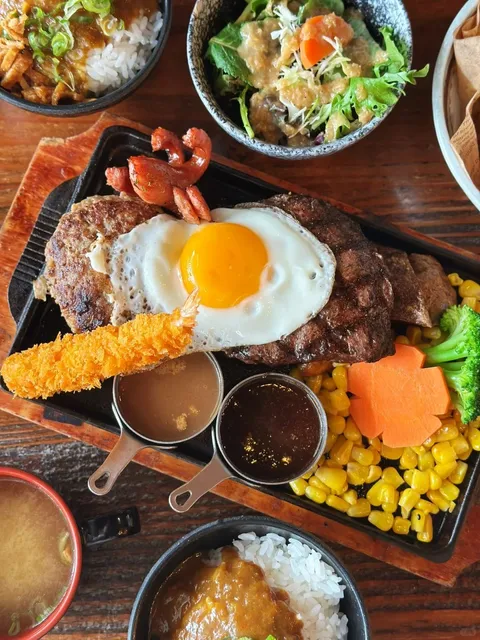 🇨🇦 Ultimate Japanese Teppan Lunch: Steak + Carbs Double Happiness!🥩