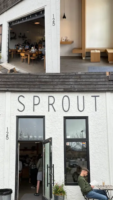 Where to Eat This Long Weekend? | 🌿 Sprout Kelowna 