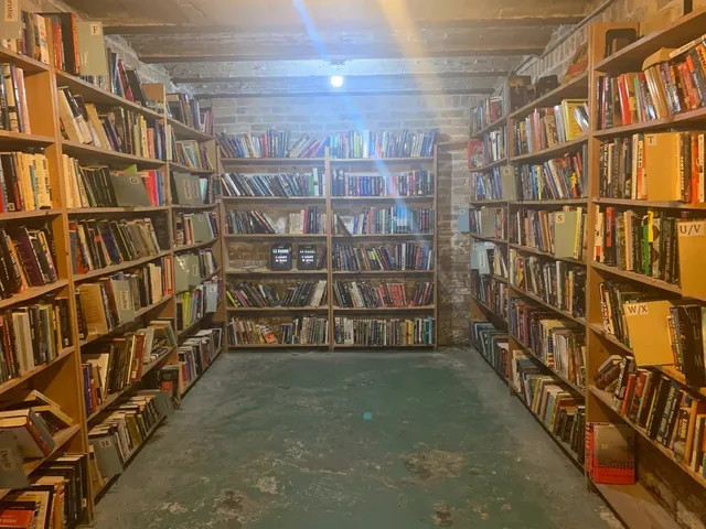 Chicago's Maze of 70,000 Old Books 