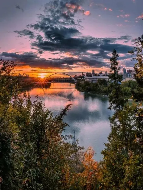6 Must-Visit Attractions in Edmonton 😍