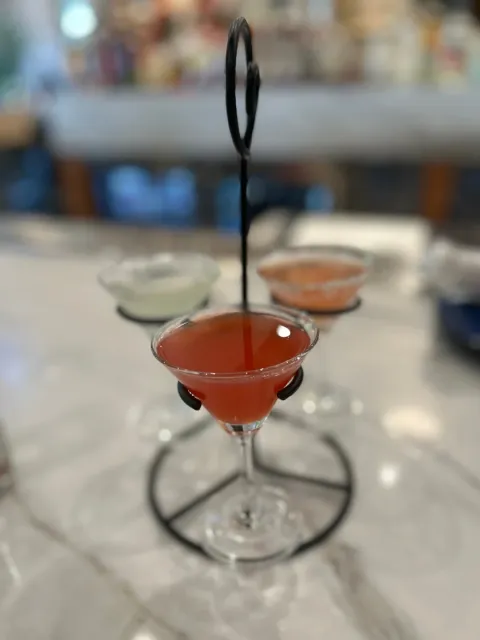 Great Drinks & Atmosphere! 🍸✨