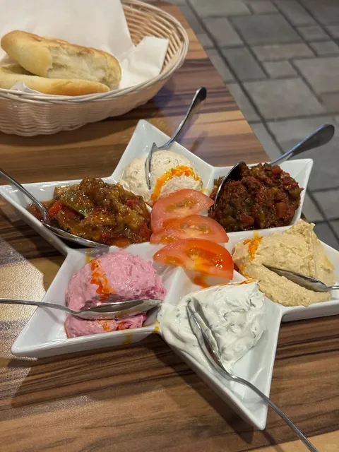  A Delightful Surprise from a Streetside Turkish Eatery! 🇹🇷✨