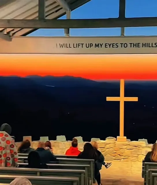  The World's Most Romantic Mountain-Top Altar⛪ Symmes Chapel