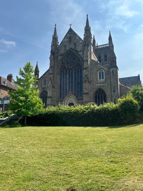 Worcester Riverside Scenic Walk 🌳✨