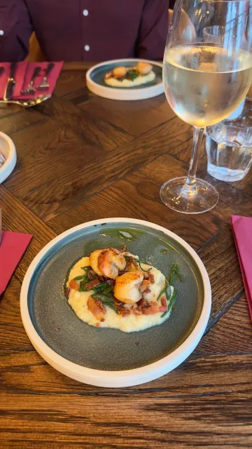 A Three-Course Christmas Dinner to Remember! 