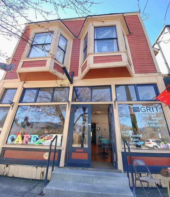 ​​🇨🇦 Vancouver | Grit Studio - Where Coffee Meets Furniture Design ☕