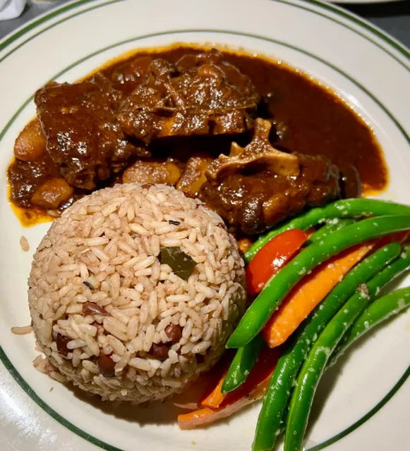 Really good!!! The stewed ox tail is delicious 😭