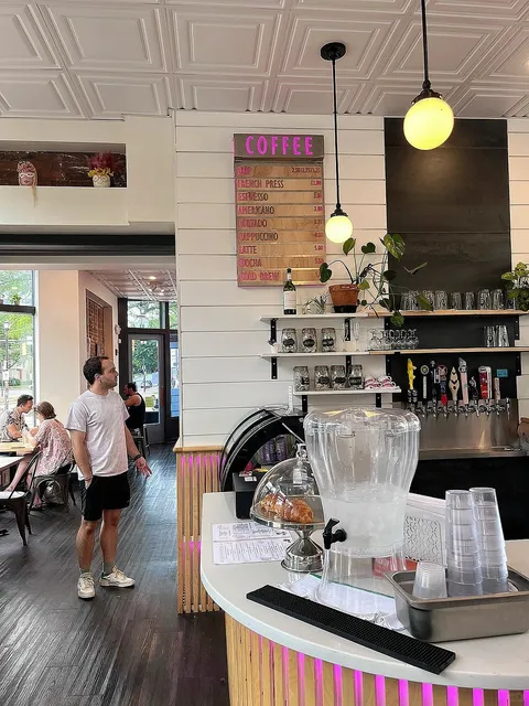  Melo Coffee & Kitchen 