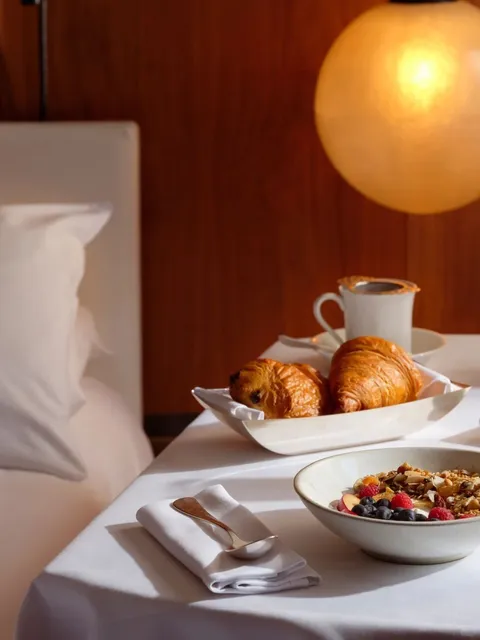 🇬🇧 LONDON ALERT! 5min to British Museum + Metro Next Door! 🚇✨