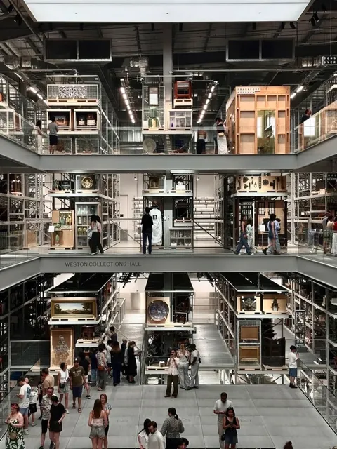 🇬🇧 V&A East Storehouse: London's New Must-Visit Museum 🏛️✨