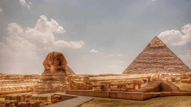 🇪🇬 The Great Pyramid of Giza | Where Ancient Majesty Meets Modern Wo