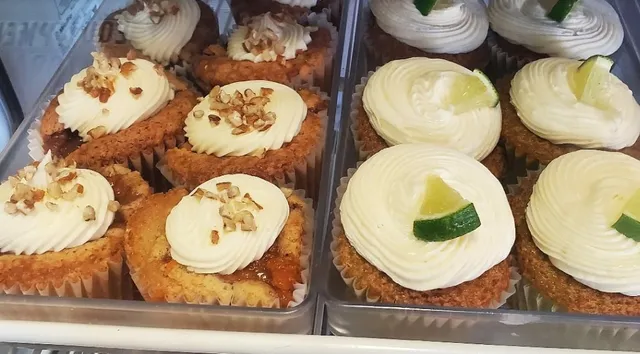 Jozettie's Cupcakes: A Sweet Cottage in Montgomery