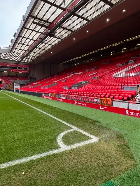 🇬🇧 My Anfield Pilgrimage: The Ultimate Liverpool FC Fan Guide